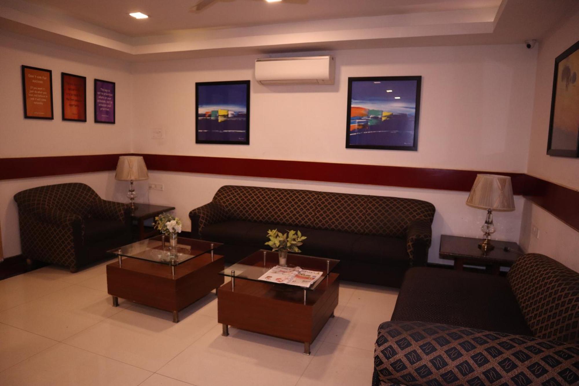 Sri Sai Ram Suites Bangalore Exterior photo