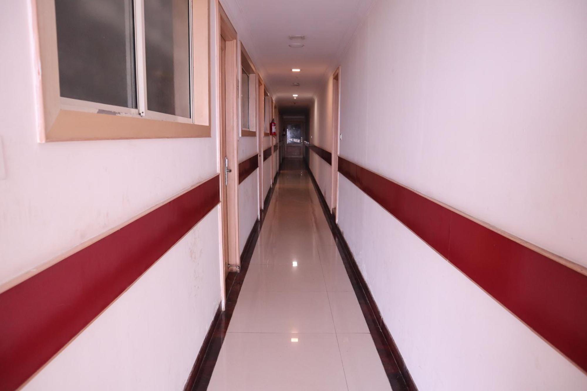Sri Sai Ram Suites Bangalore Exterior photo
